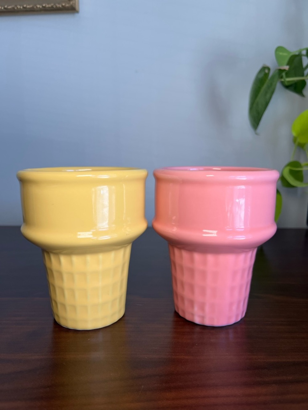 Set of 2 vintage "The Monkey and the Peddler" ceramic ice cream cups. 1990’s